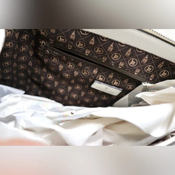 NWT London Fog Ivory Corduroy Tote Crossbody Strap - Picture 6 of 9